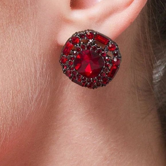 WHBM Red Crystal Glass Stud Earrings STUNNING! - Picture 2 of 5